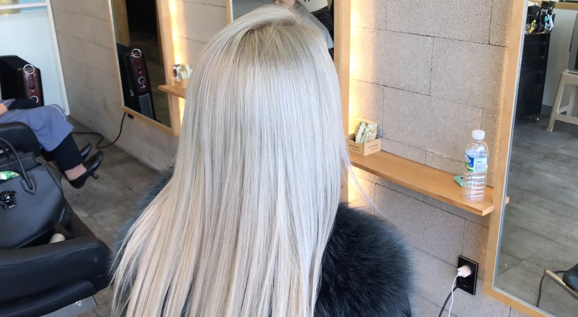 10.1 Blue based blonde